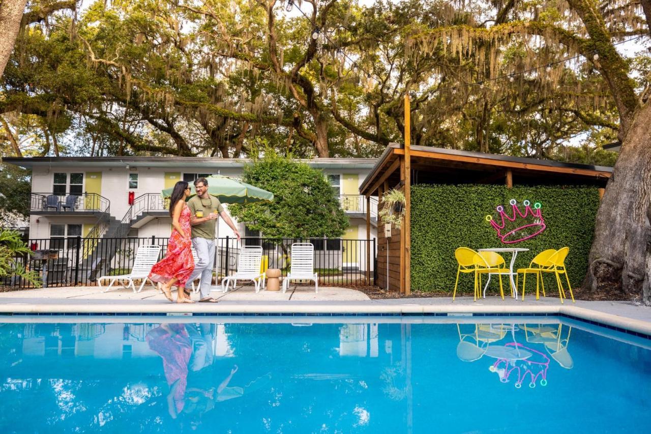 Queen'S Court Inn St. Simons Island Exteriér fotografie