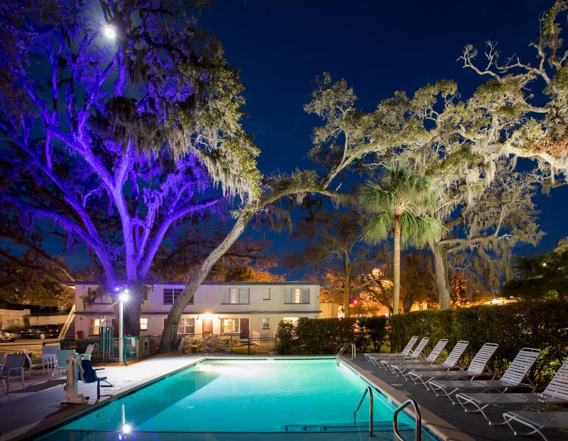 Queen'S Court Inn St. Simons Island Exteriér fotografie